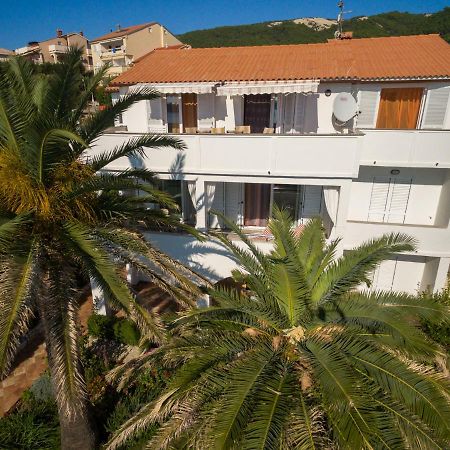 Apartments Ajka Раб Экстерьер фото